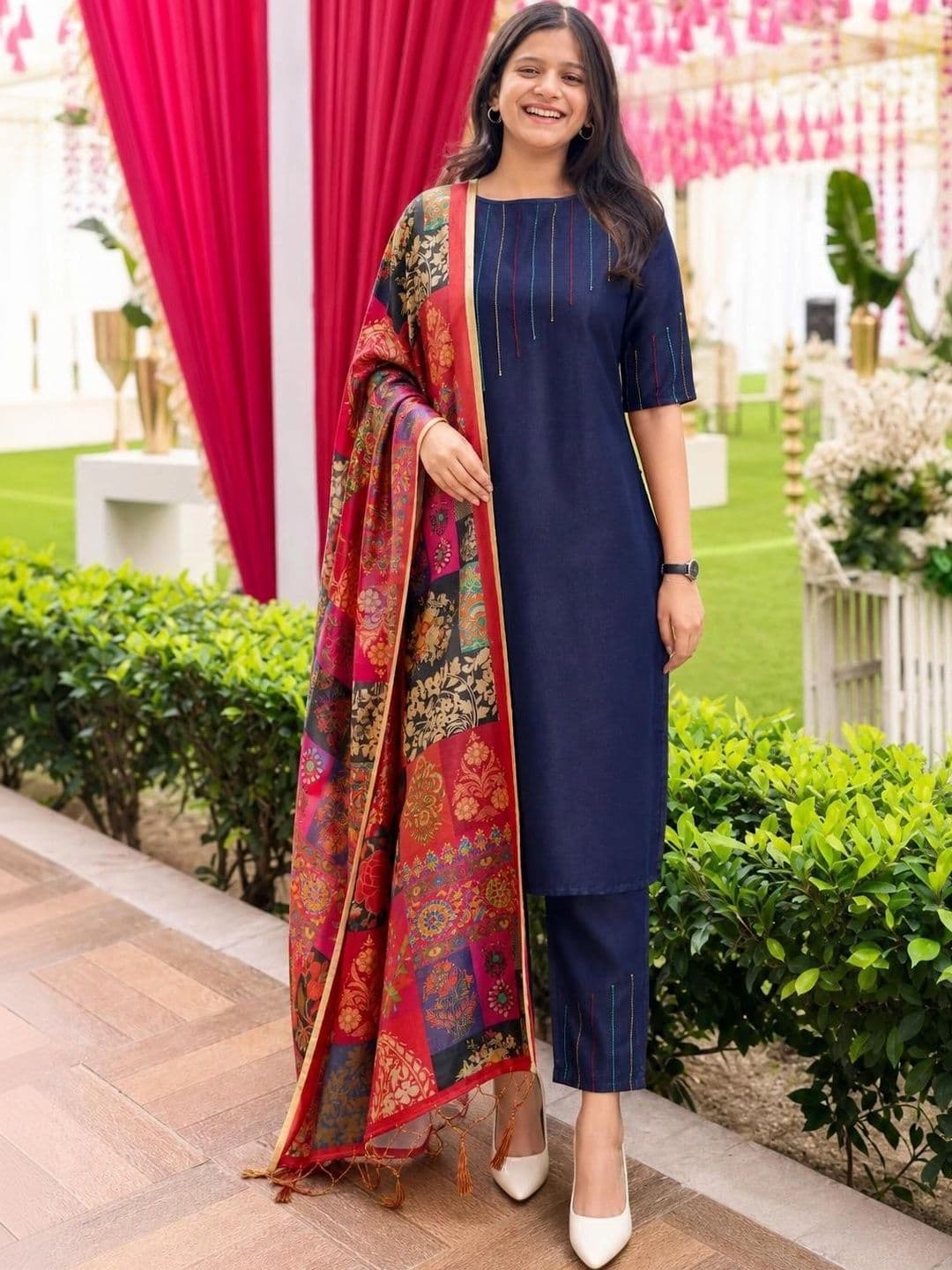 KALINI Ethnic Motifs Woven Design Dupatta with Zari - view 1