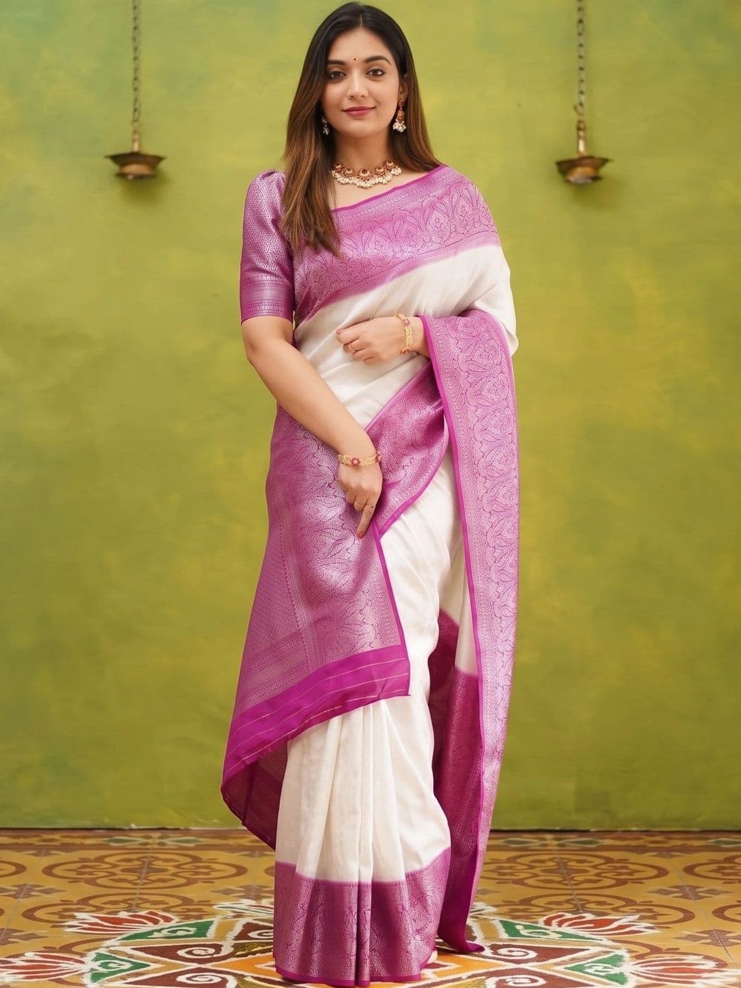 Eecoo Women Woven Design Zari Art Silk Banarasi Saree - view 1