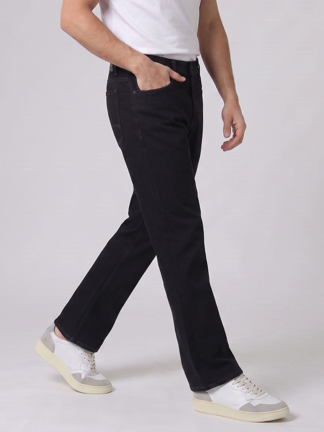 SPYKAR Men Straight Fit Stretchable Jeans - view 1