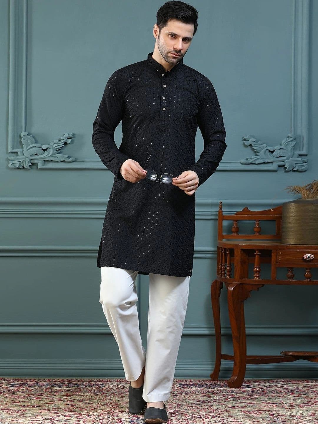 ALMORA Men Embellished Sequinned Handloom Kurta - view 1