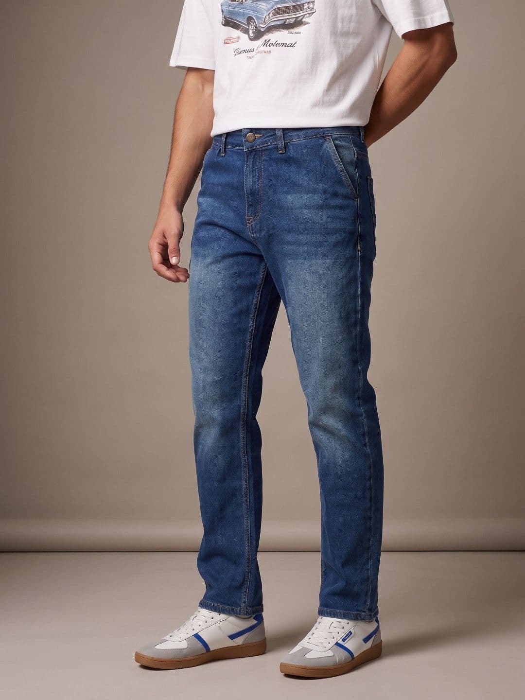 glitchez Men Regular Fit Mid-Rise Heavy Fade Stretchable Jeans - view 1