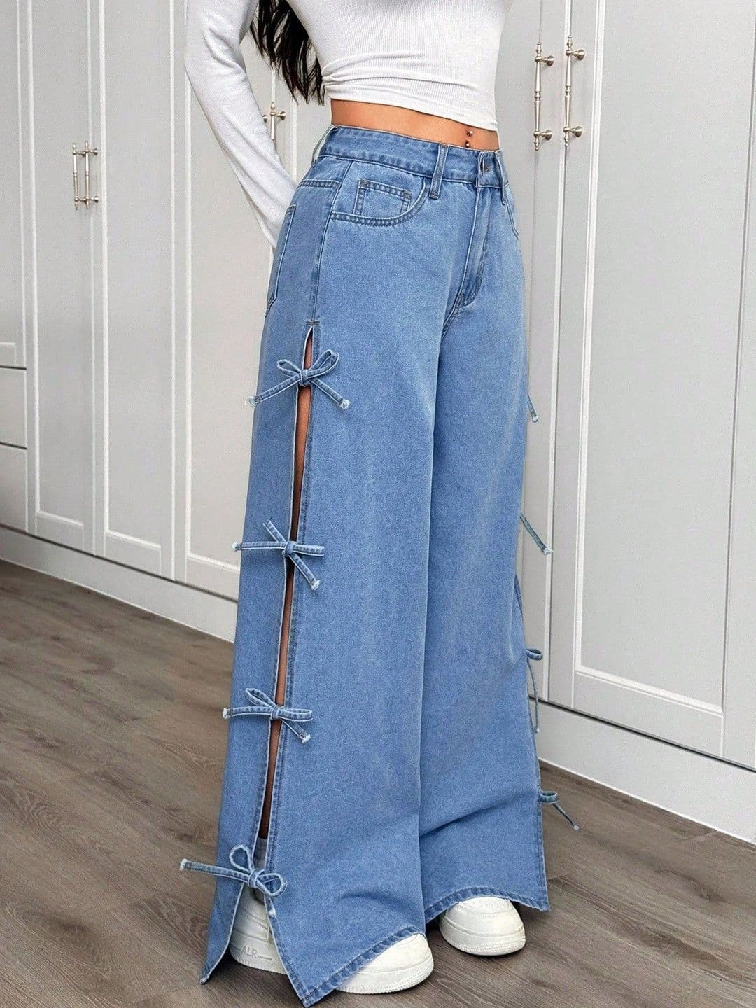 DressBerry Women Wide Leg Mid-Rise Stretchable Ribbon Detail Cotton Jeans - view 1