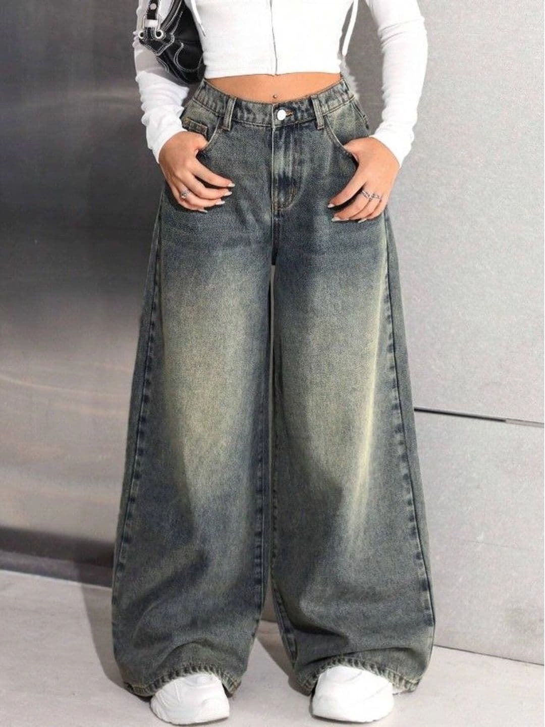 CORSICA Women High-Rise Light Fade Jeans - view 1