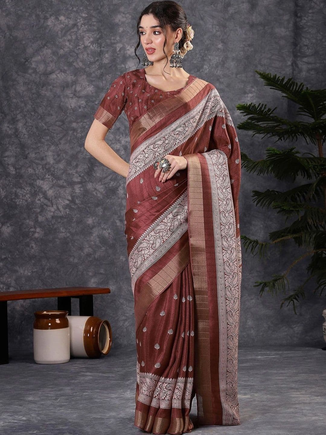 Mitera Ethnic Motifs Zari Silk Blend Designer Block Print Saree - view 1