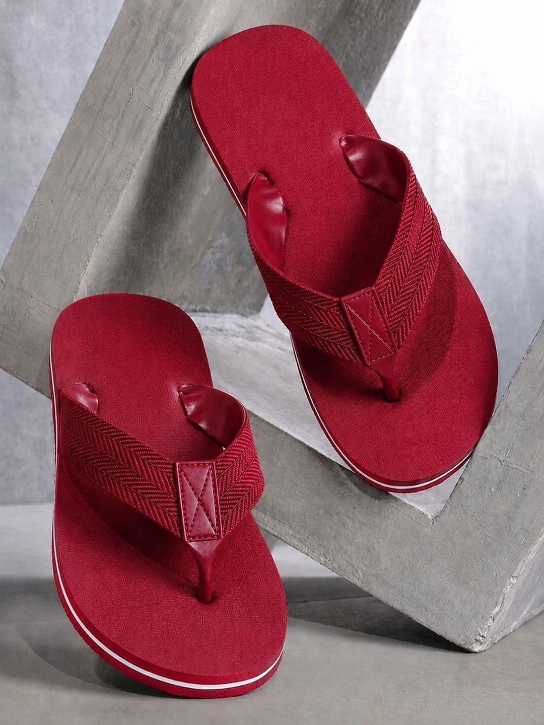 BREEZY Men Rubber Thong Flip-Flops - view 1