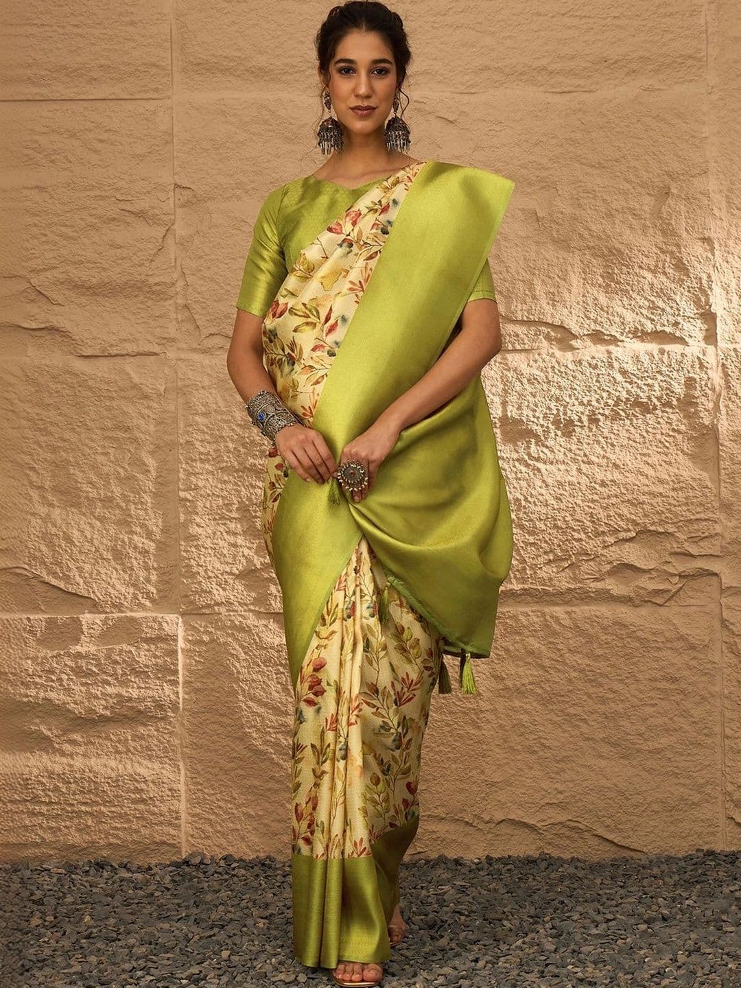 Mitera Ethnic Motifs Zari Silk Blend Designer Banarasi Saree - view 1