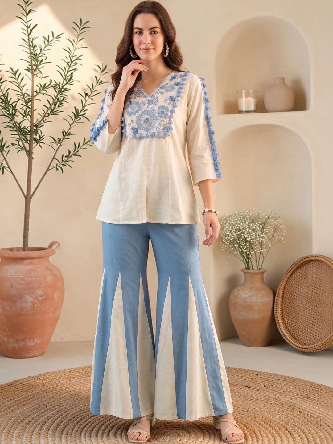 Sangria Women Floral Embroidered Regular Thread Work Kurti with Palazzos - view 1