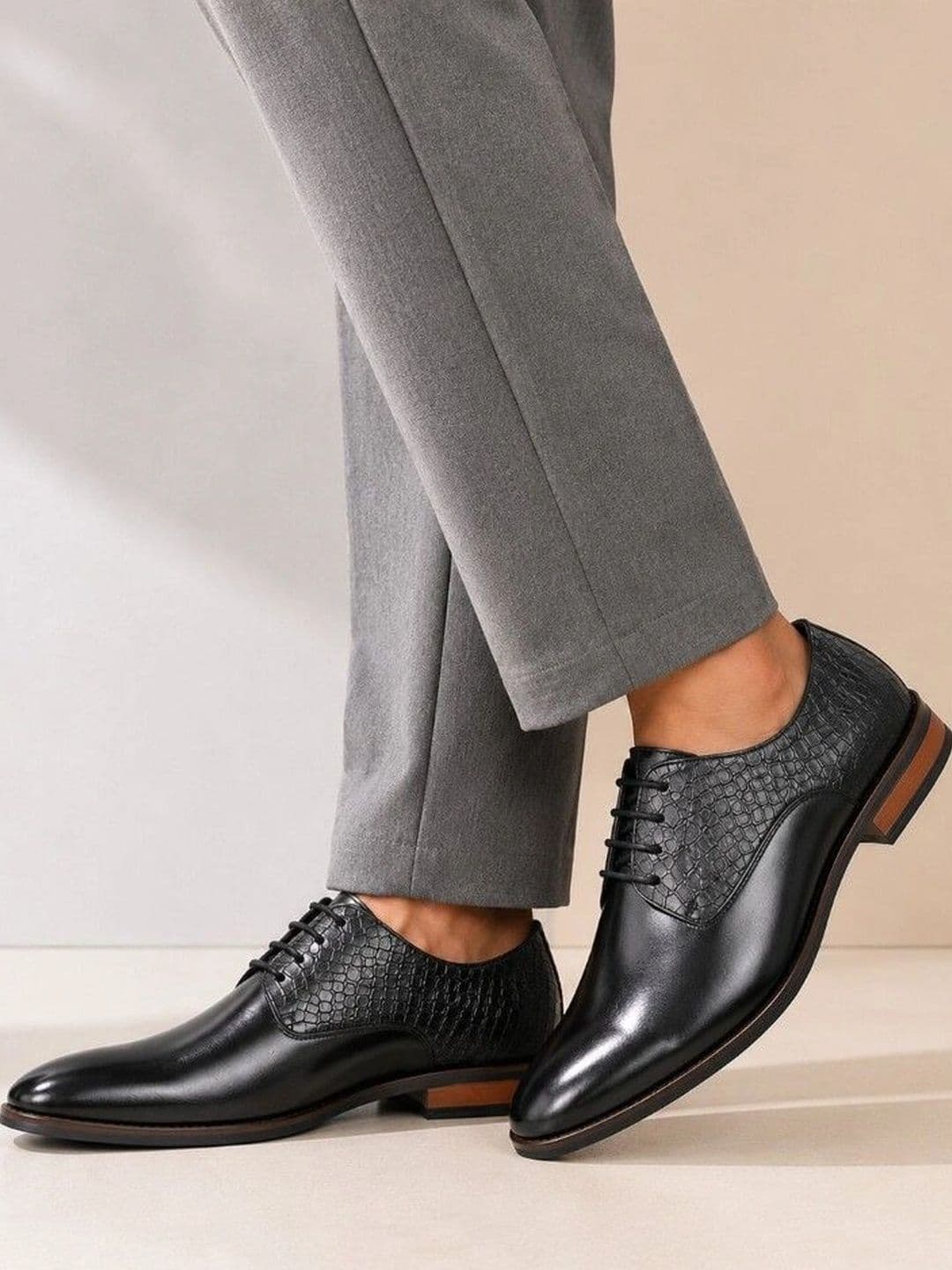 House of Pataudi Men Textured Pointed Toe Lace-Ups Derbys Formal Shoes - view 1