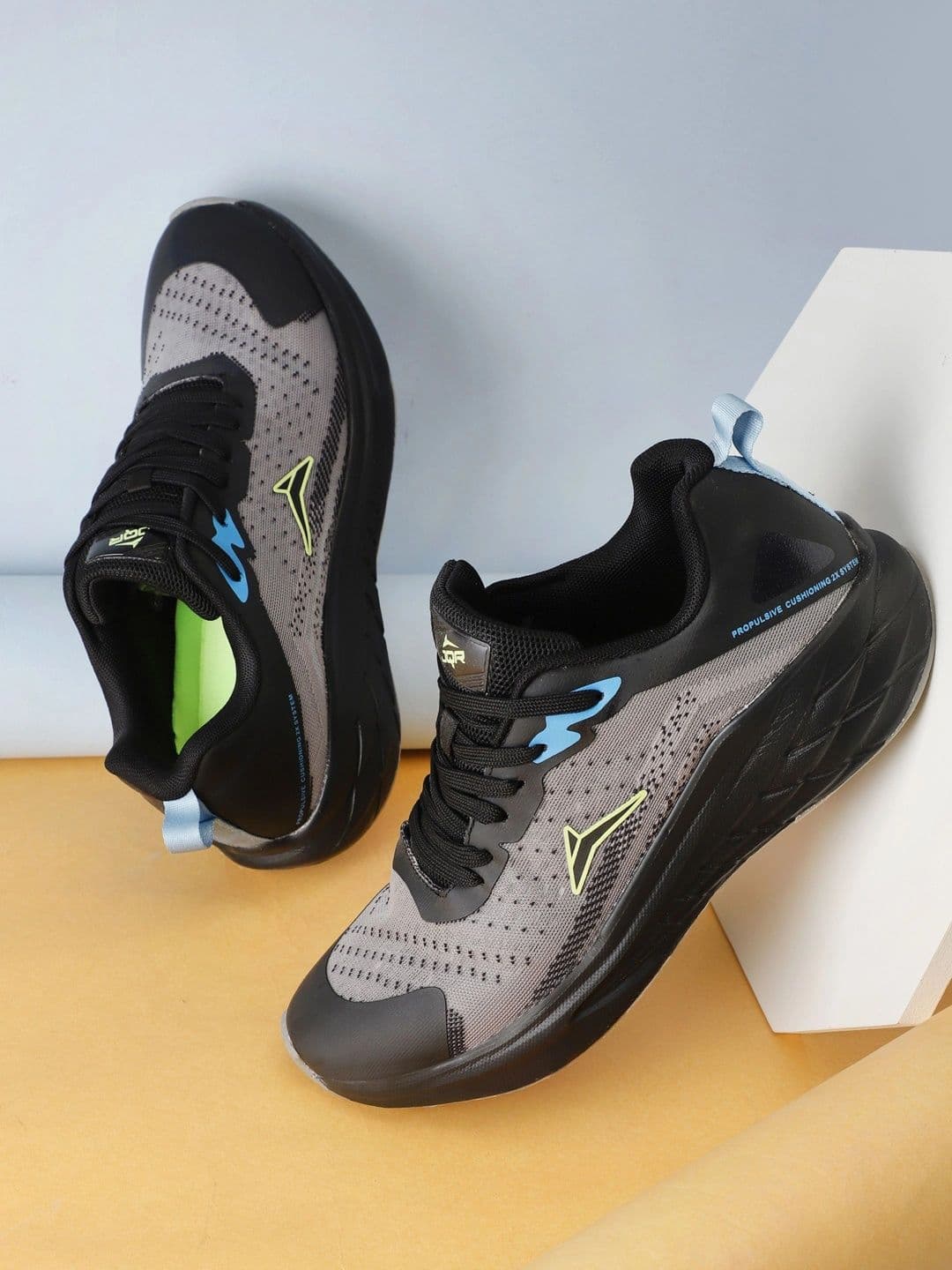 JQR Men Mesh Running Shoes - view 1