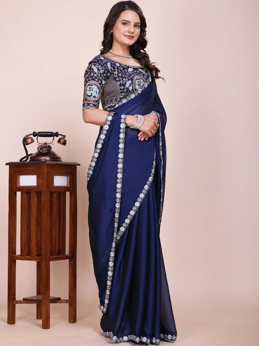 LabelVASTRA Kalamkari Embroidered Silk Blend Saree With Blouse Piece - view 1