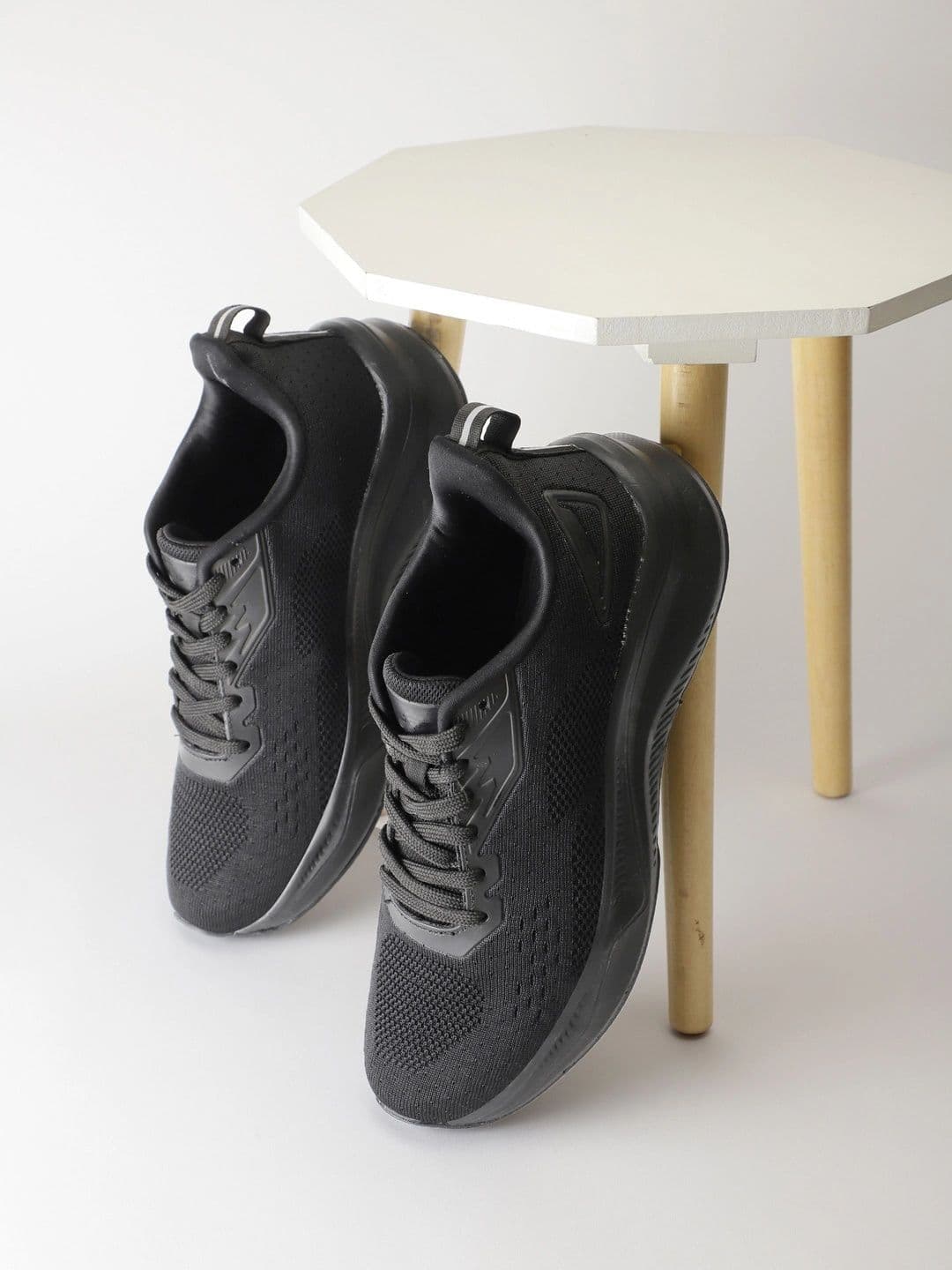 JQR Men Mesh Running Shoes - view 1
