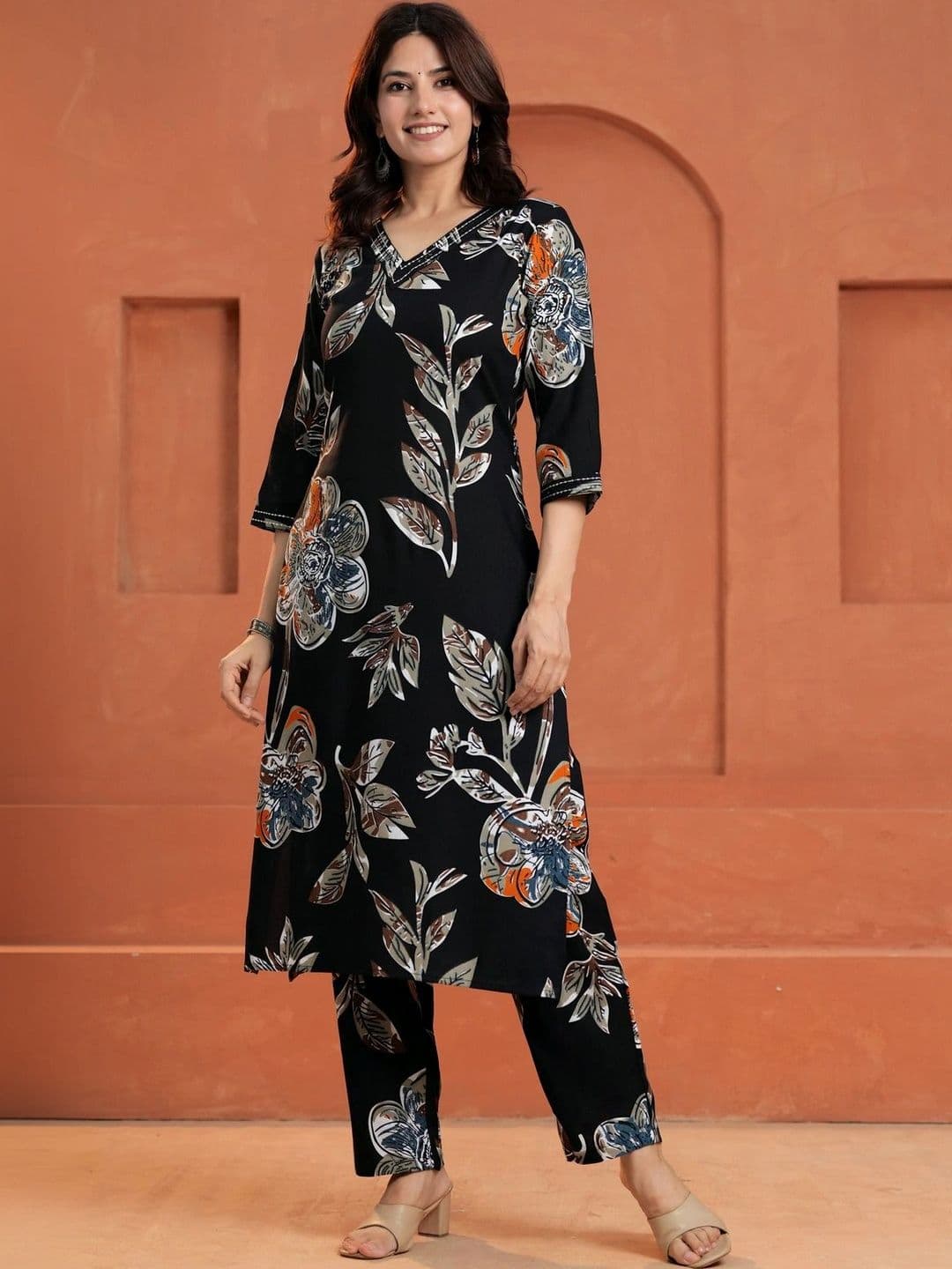 HERE&NOW Women Floral Printed Regular Kurta with Trousers - view 1