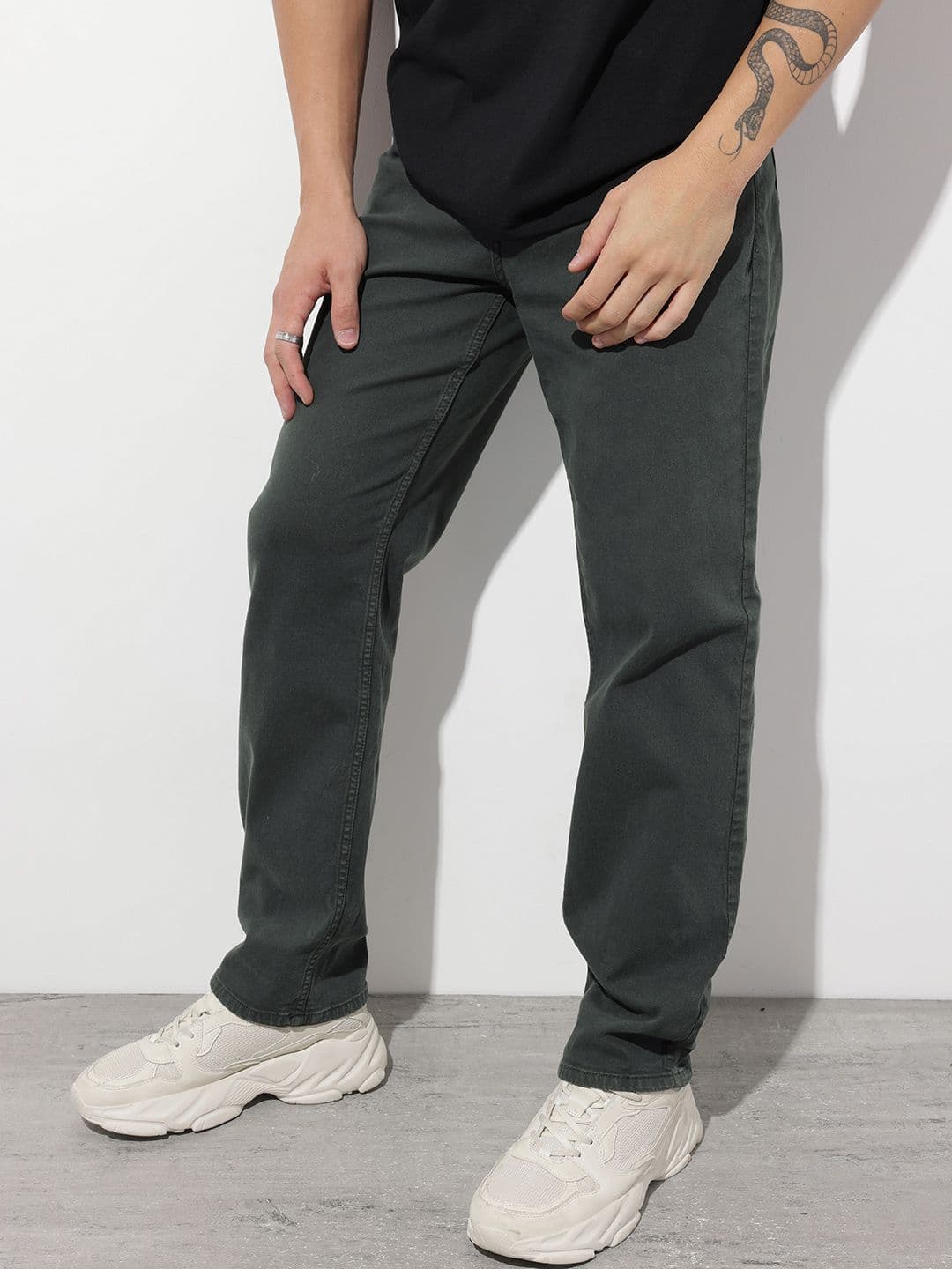 The Roadster Life Co. Men Straight Fit Mid-Rise Clean Look Jeans - view 1