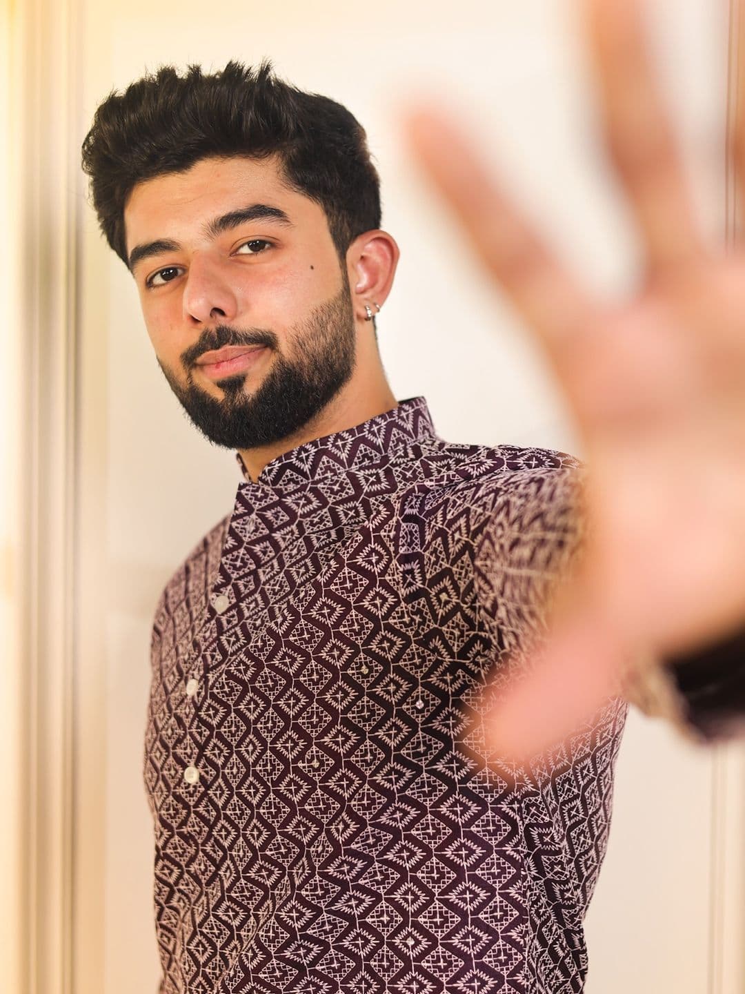 Koshin Men Sequinned Jacquard Kurta - view 1