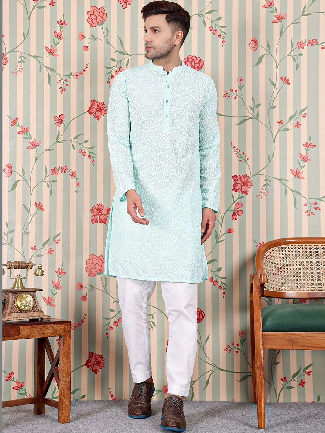 House of Pataudi Mens Pure Cotton Ethnic Motifs Embroidered Straight Kurta - view 1