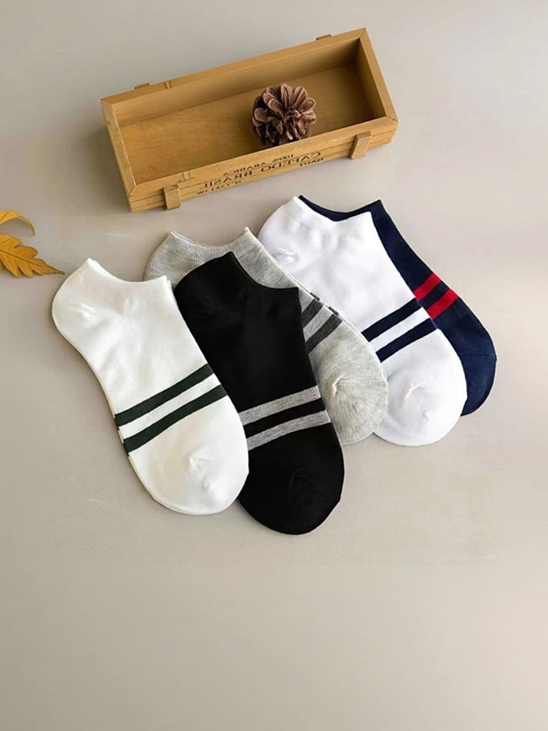 BEAR&BEYOND Men Pack of 5 Cotton Assorted Striped Shoe Liners Socks - view 1