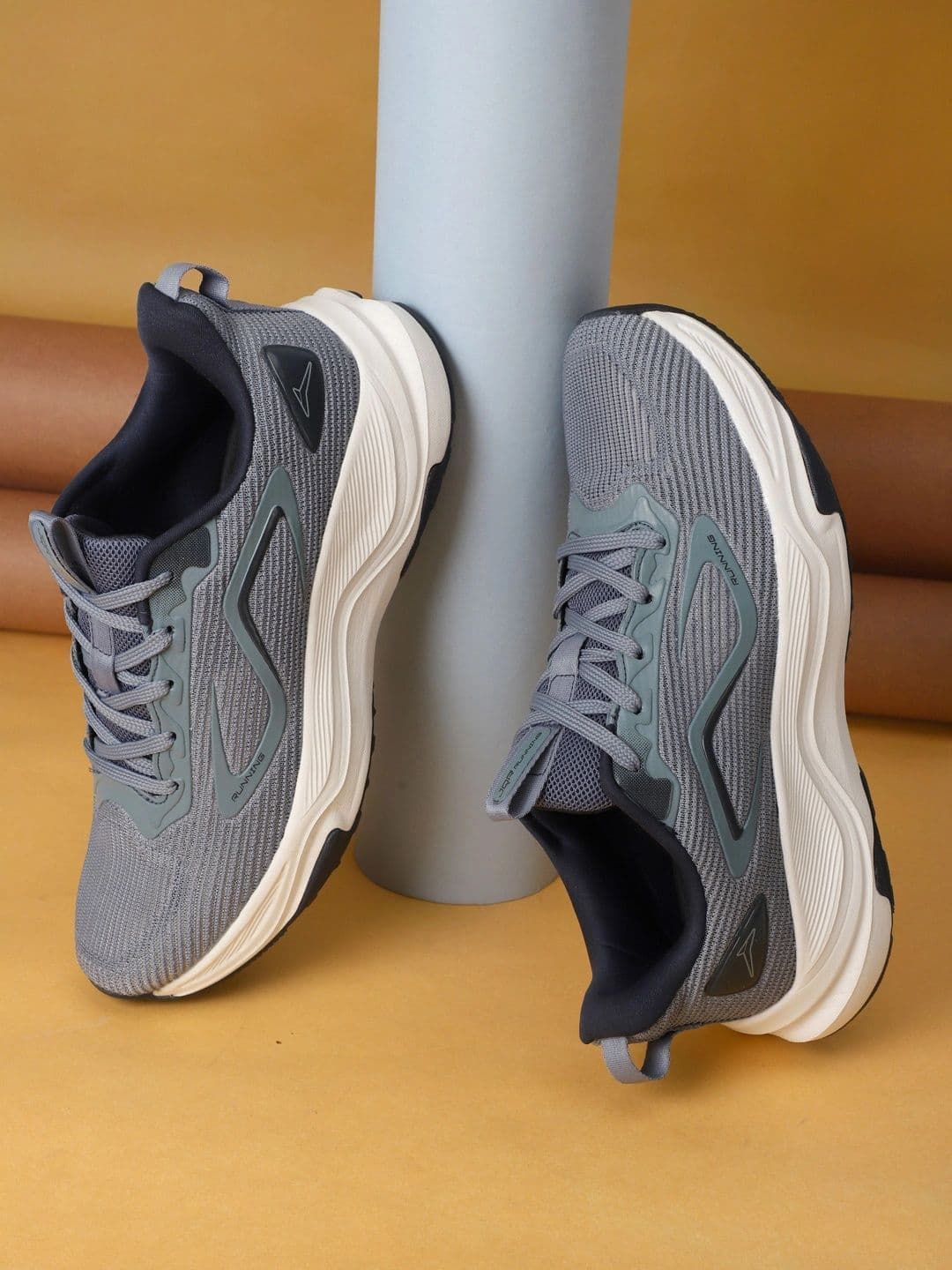 JQR Men Mesh Running Shoes - view 1