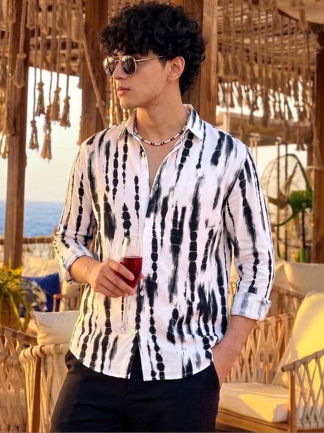 SRI VENKATESWARA FASHION Men Relaxed Printed Casual Shirt - view 1