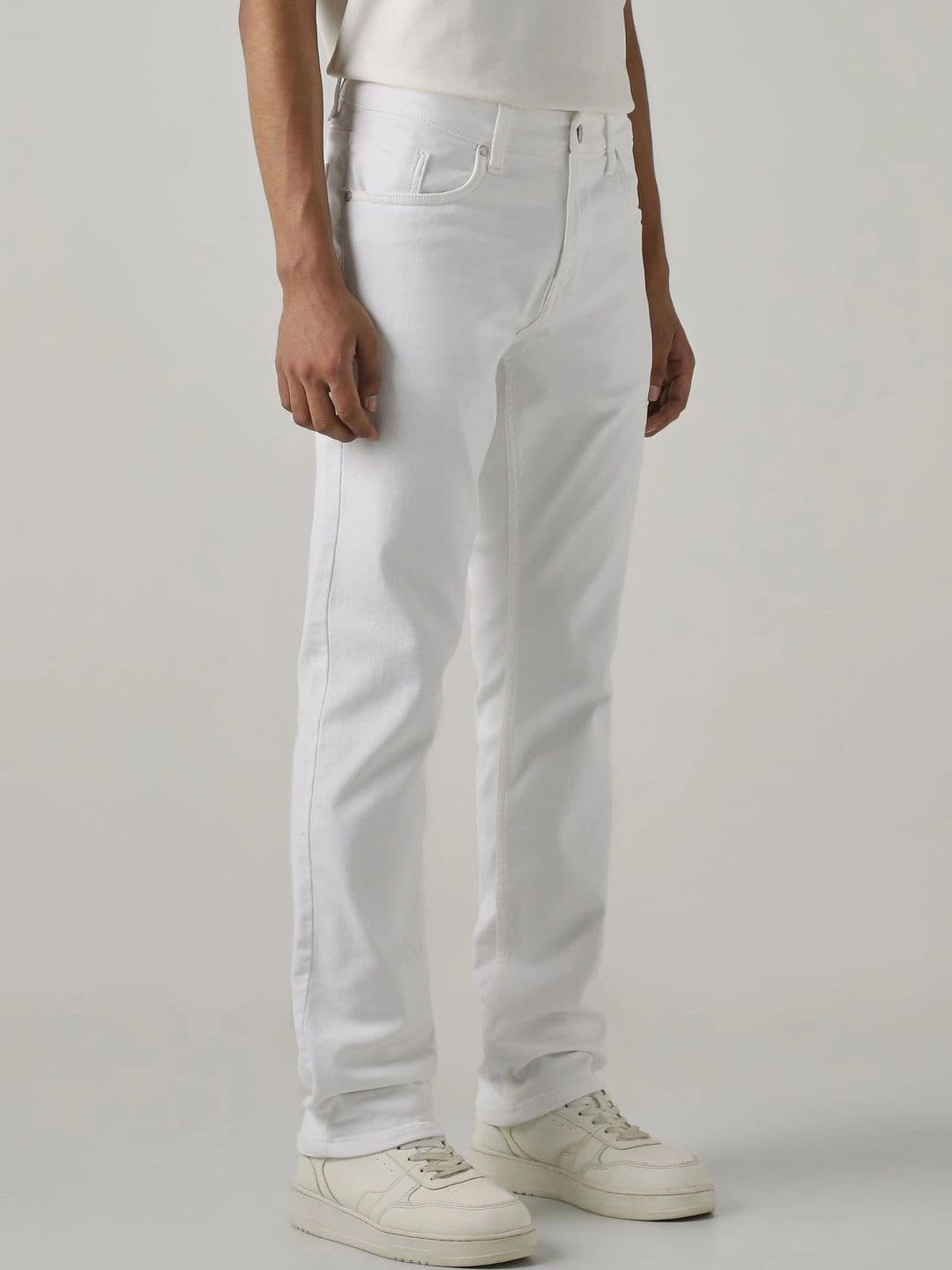 Global Jeans Men Regular Fit Mid-Rise Jeans - view 1