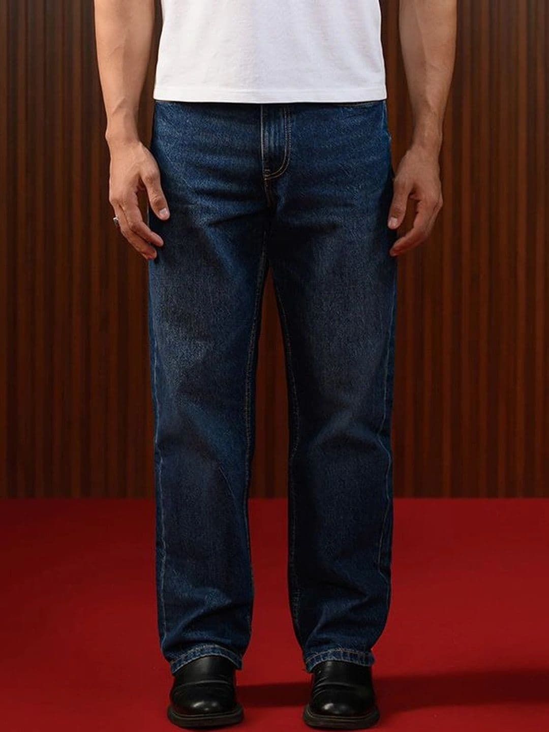 LOVEGEN Men Straight Fit Mid-Rise Light Fade Jeans - view 1