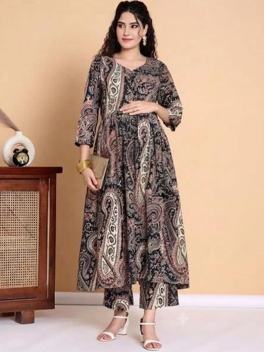 SKY FAB Women Paisley Printed Empire Kurta with Trousers - view 1