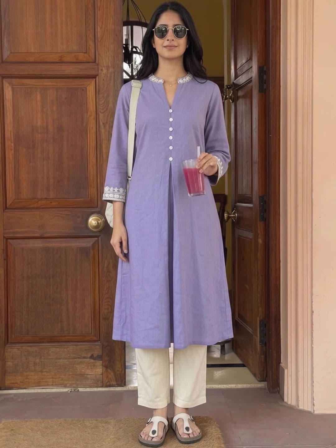 The Suitable Women Ethnic Motifs Embroidered Regular Thread Work Kurta with Palazzos - view 1