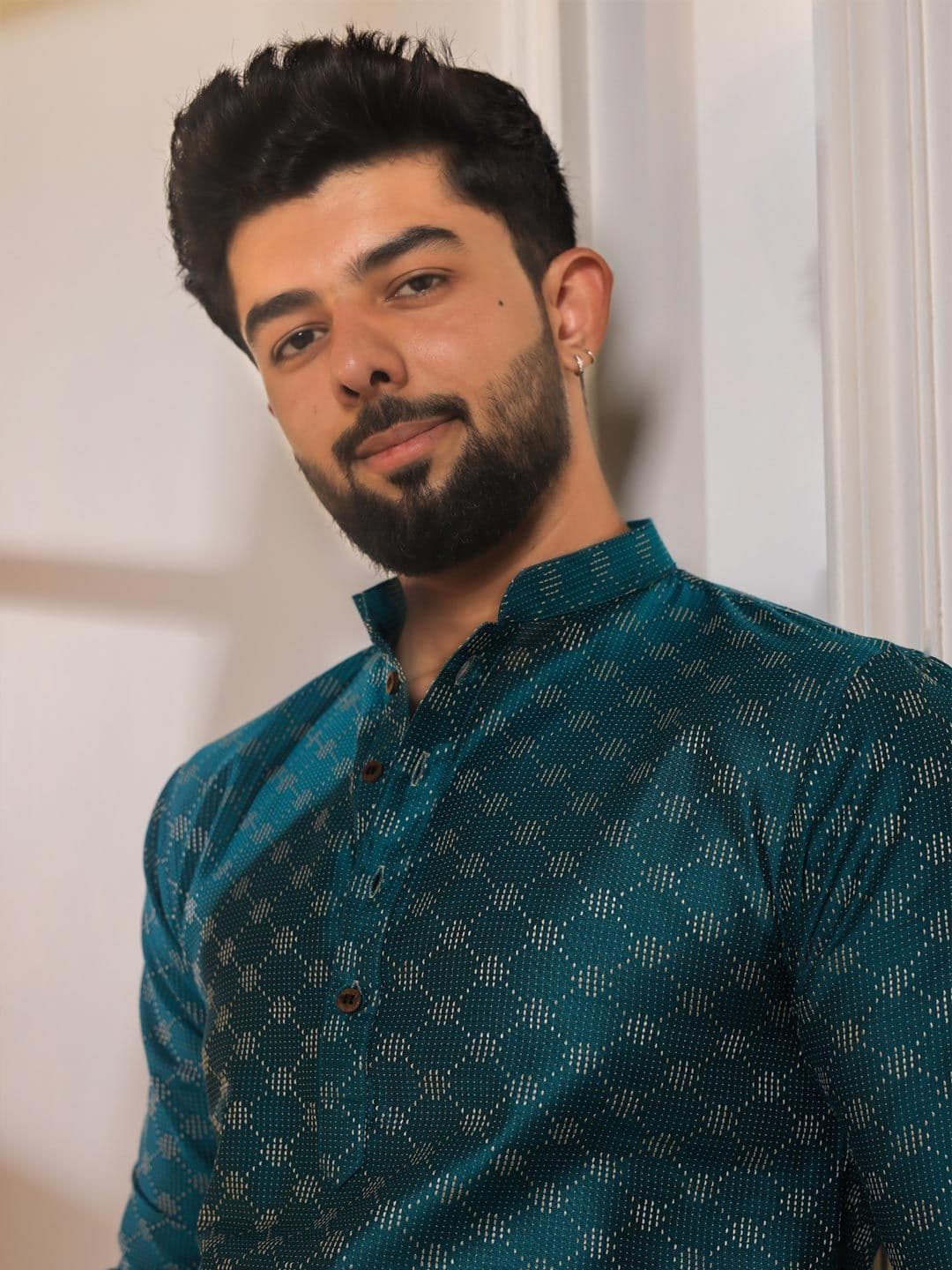 Koshin Geometric Embroidered Mandarin Collar Thread Work Straight Kurta - view 1