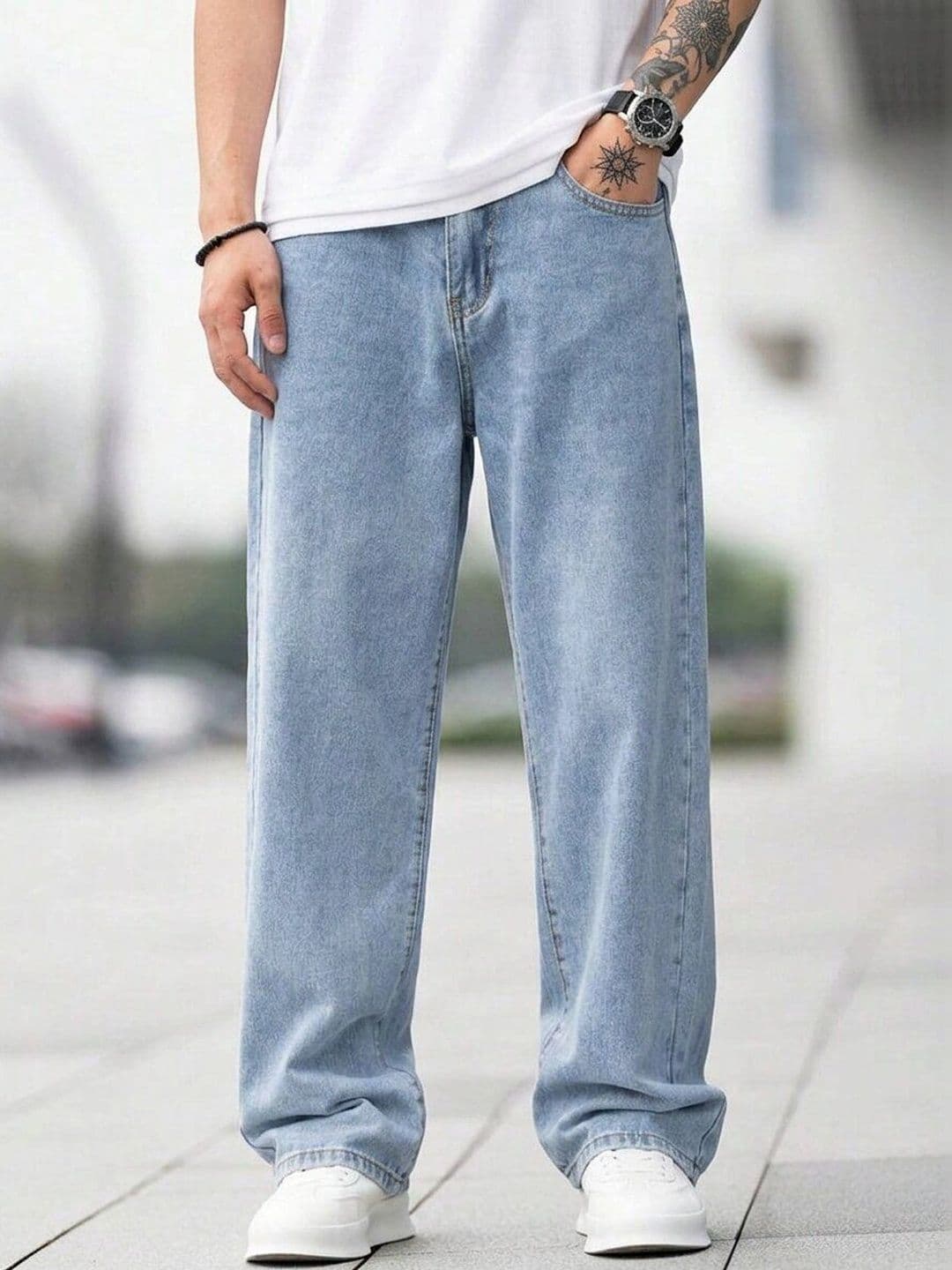 KAJARU Men Loose Relaxed Fit Mid-Rise Light Fade Jeans - view 1