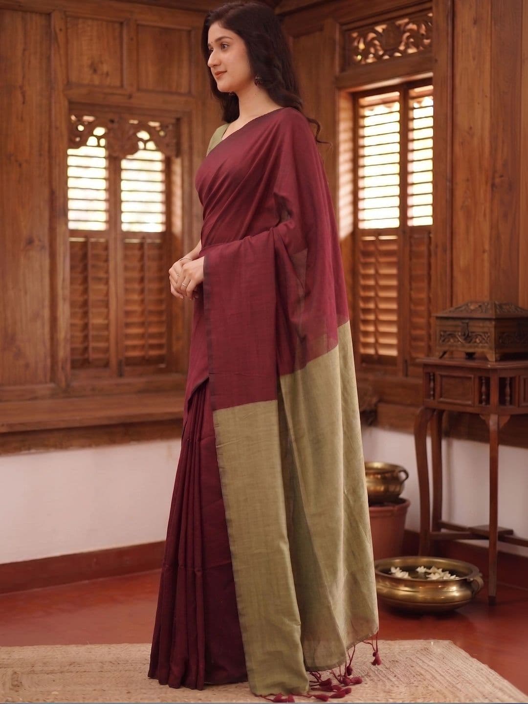 AJ FASHION PLUS Zari Pure Silk Banarasi Saree - view 1