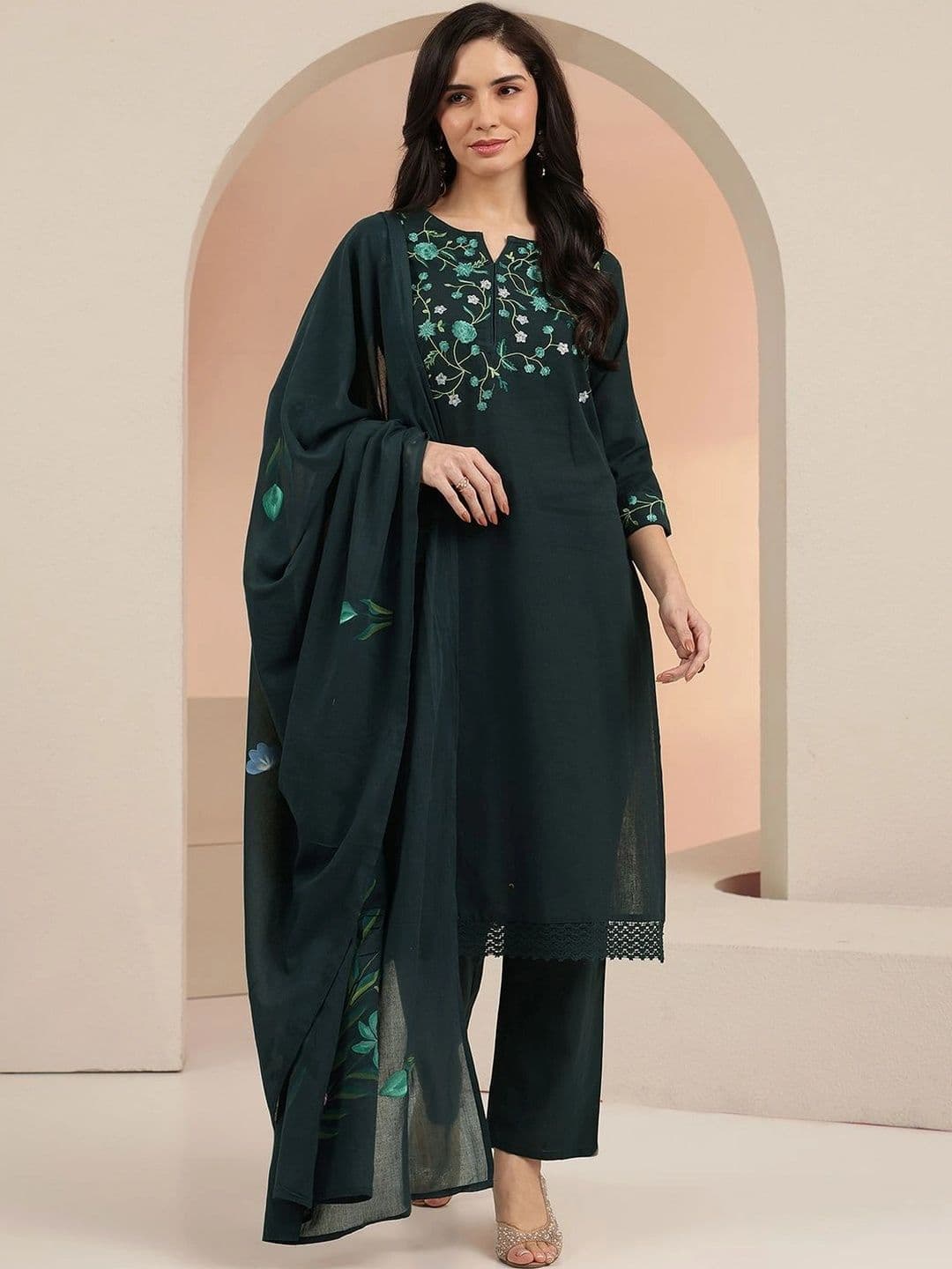 Libas Women Floral Embroidered Regular Thread Work Kurta with Trousers & With Dupatta - view 1