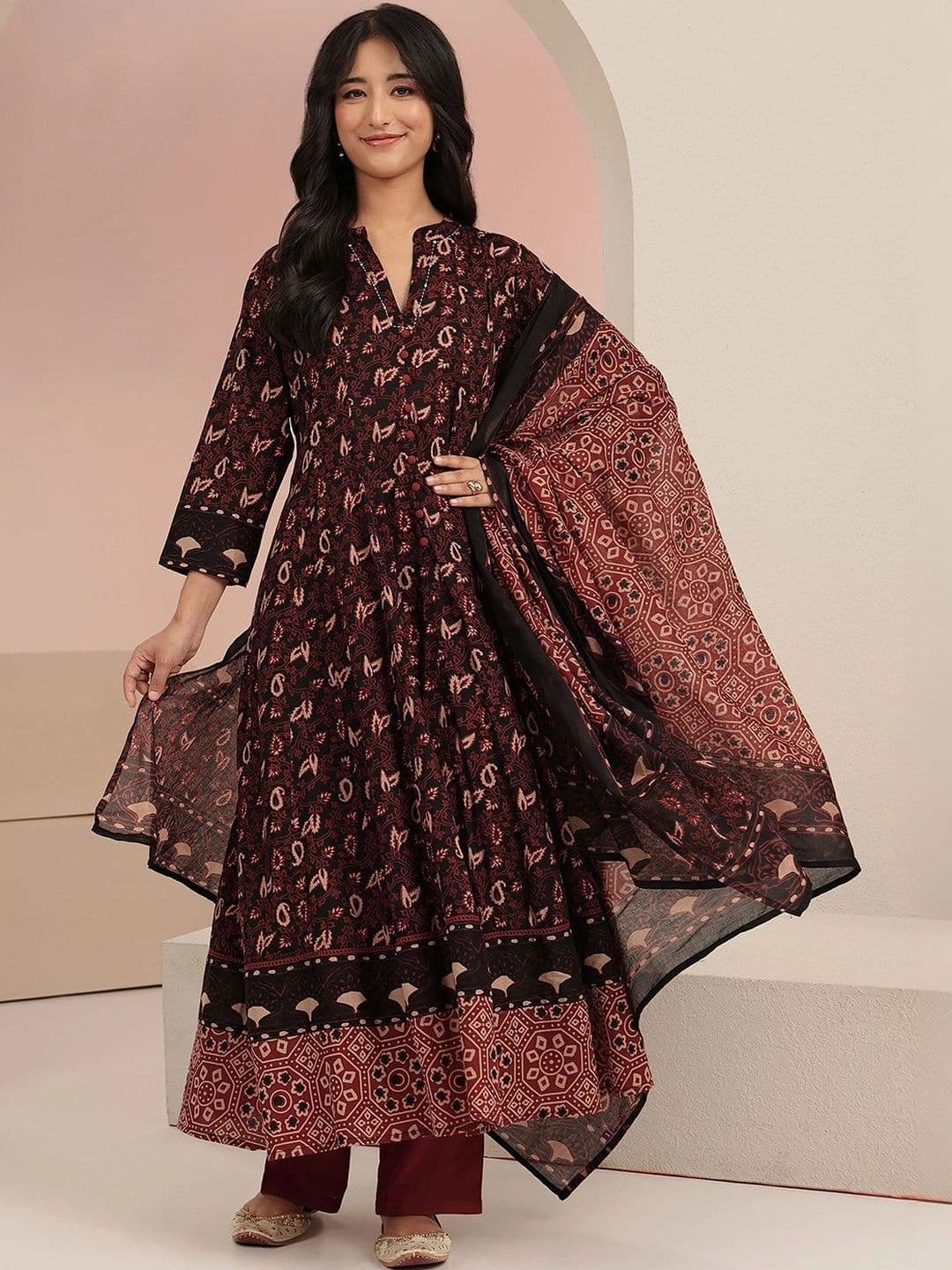 Libas Women Ethnic Motifs Printed Regular Kurta with Trousers & With Dupatta - view 1