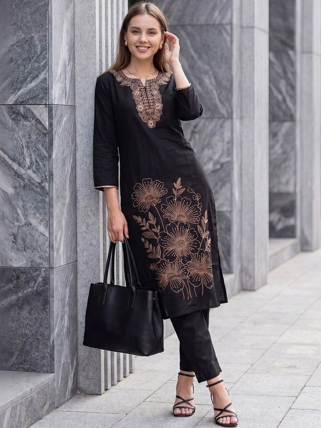 Indo Era Women Floral Embroidered Thread Work Kurta - view 1