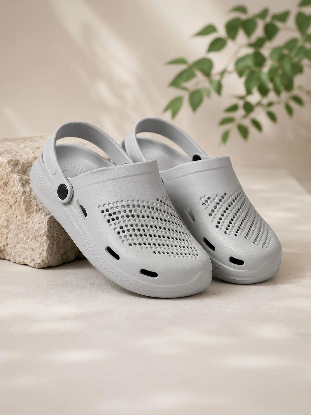 FROEBEL Men Clogs Sandals - view 1