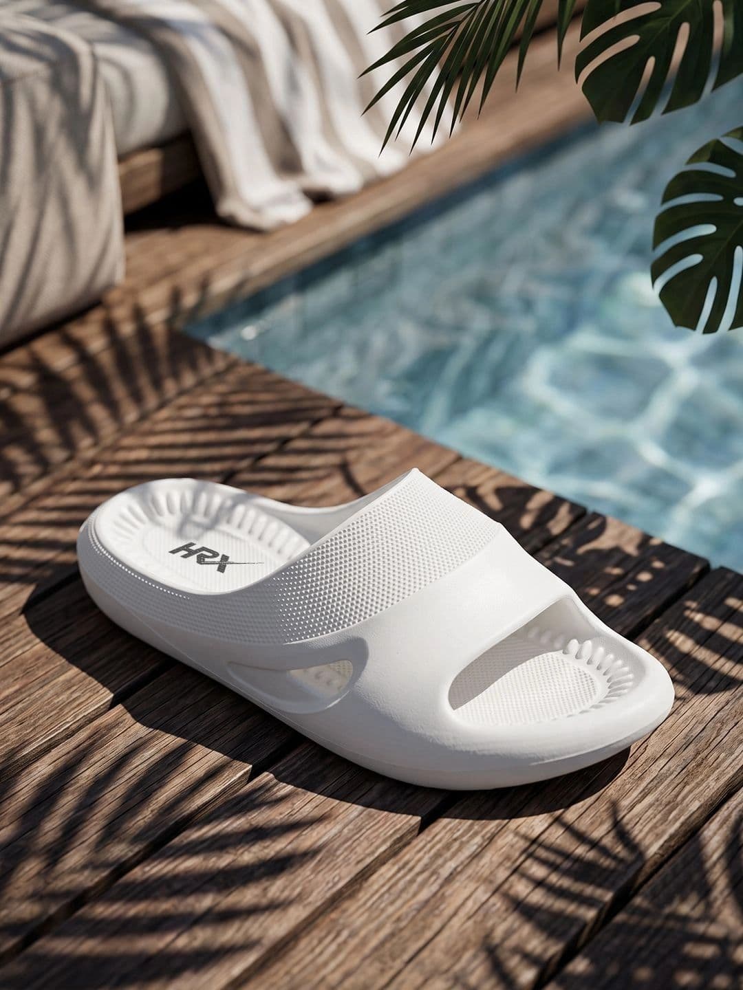 HRX by Hrithik Roshan Men solid Rubber Sliders - view 1