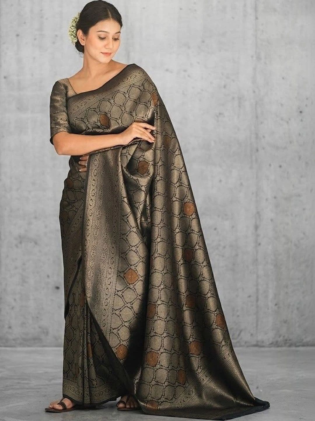 ABC ANY BUDY CLEAN Woven Design Zari Pure Silk Banarasi Saree - view 1