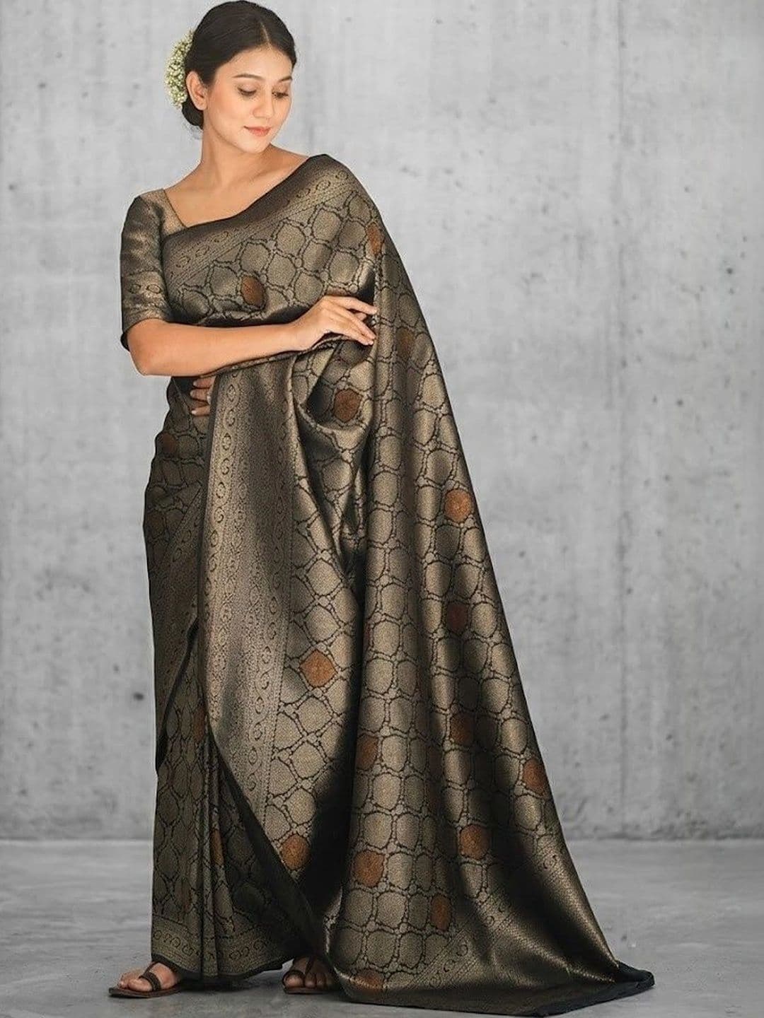 ADR CHIKANKARI Woven Design Zari Pure Silk Banarasi Saree - view 1