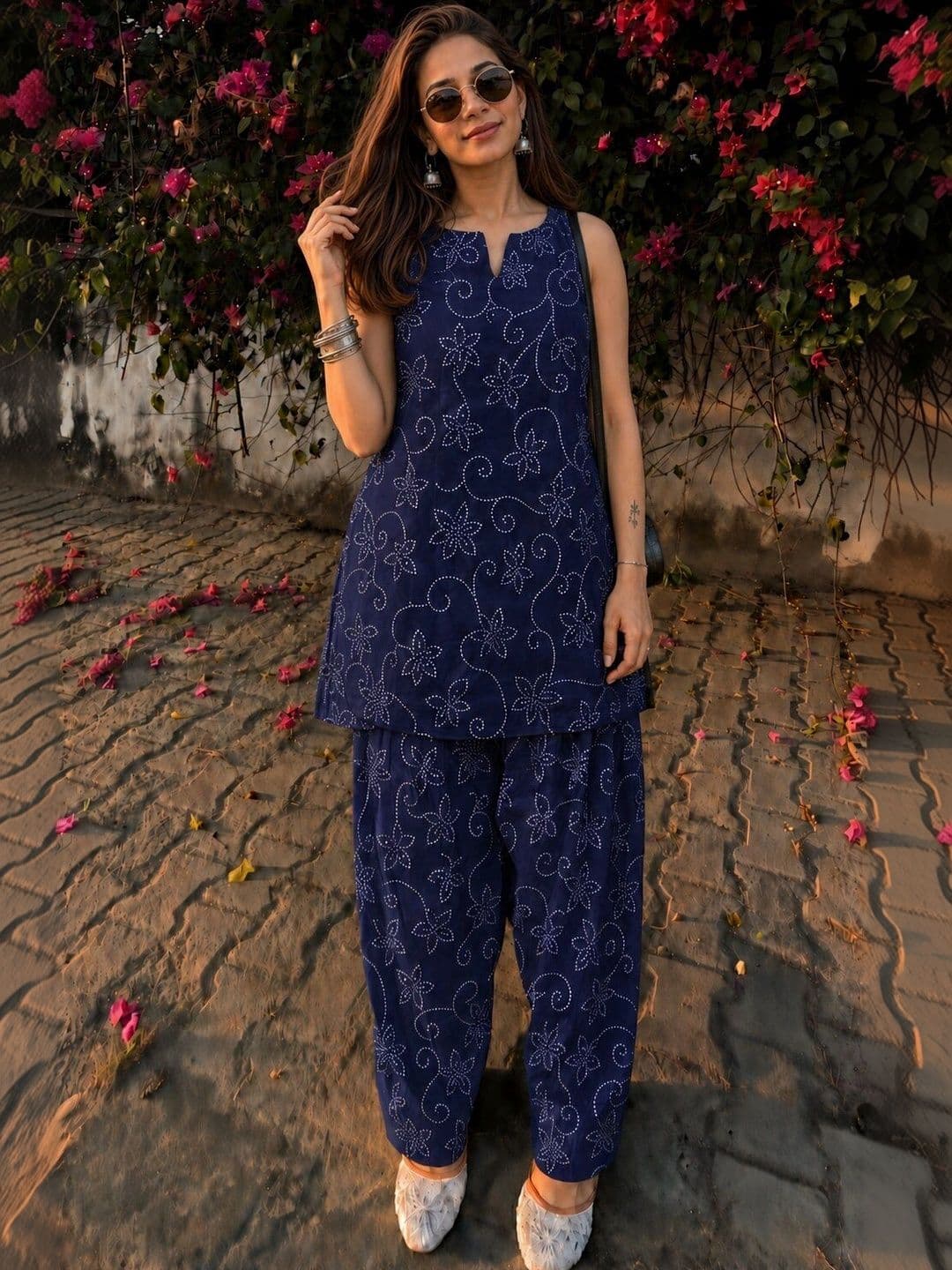 MANOJAVA Women Floral Printed Regular Liva Kurta with Patiala - view 1