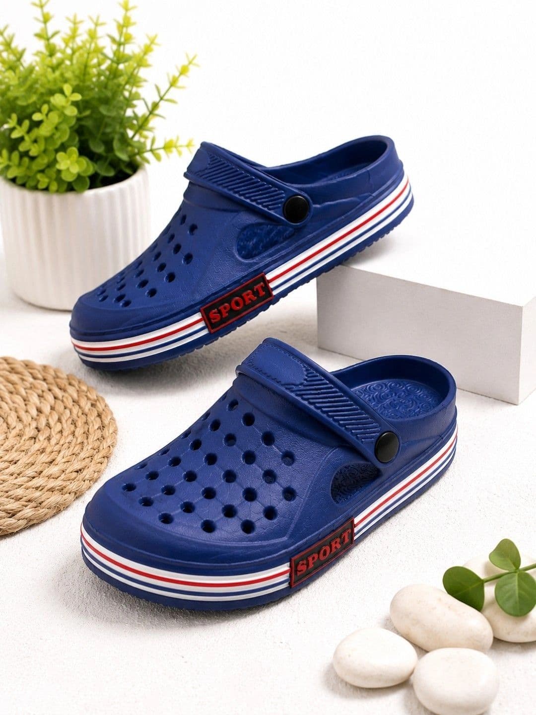 SZN Men Colourblocked Clogs - view 1