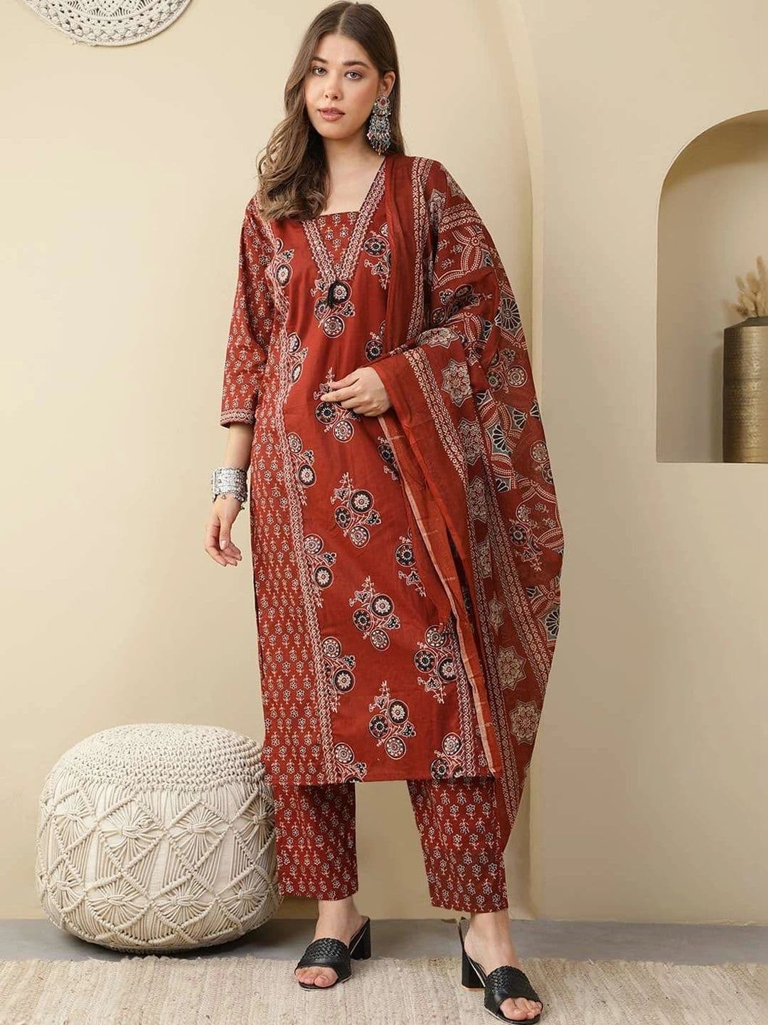 Sangria Women Ethnic Motifs Printed Regular Pure Cotton Kurta with Trousers & With Dupatta - view 1
