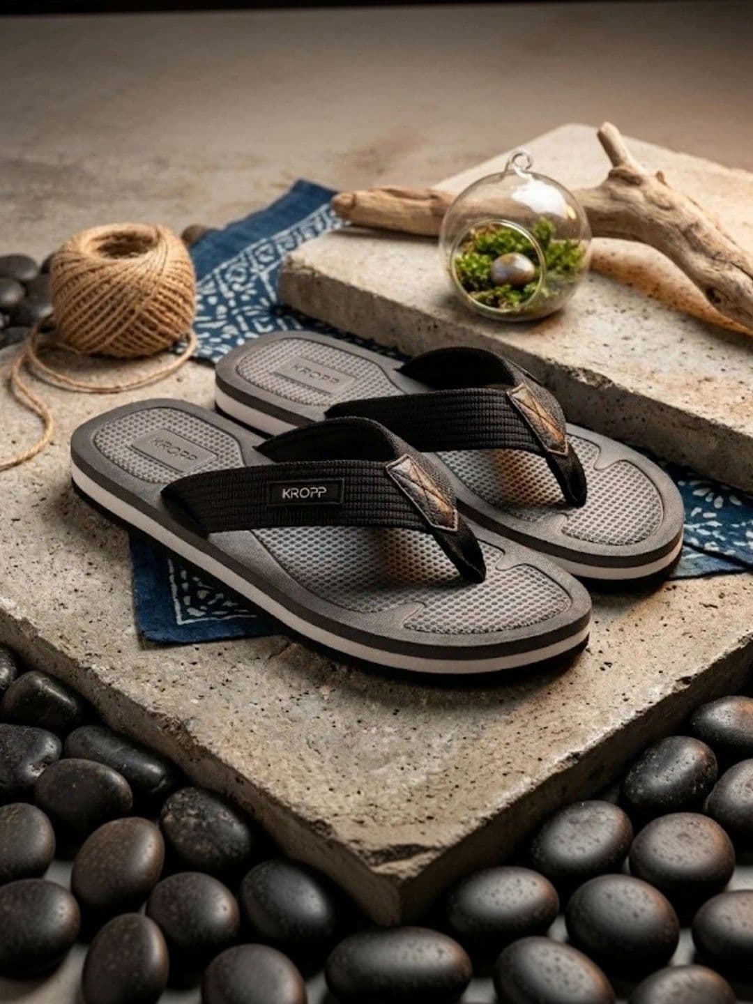 Hsquare Men Rubber Thong Flip-Flops - view 1