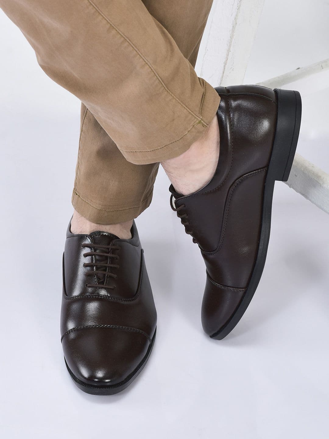 FAUSTO Men Lace-Up Formal Oxfords - view 1