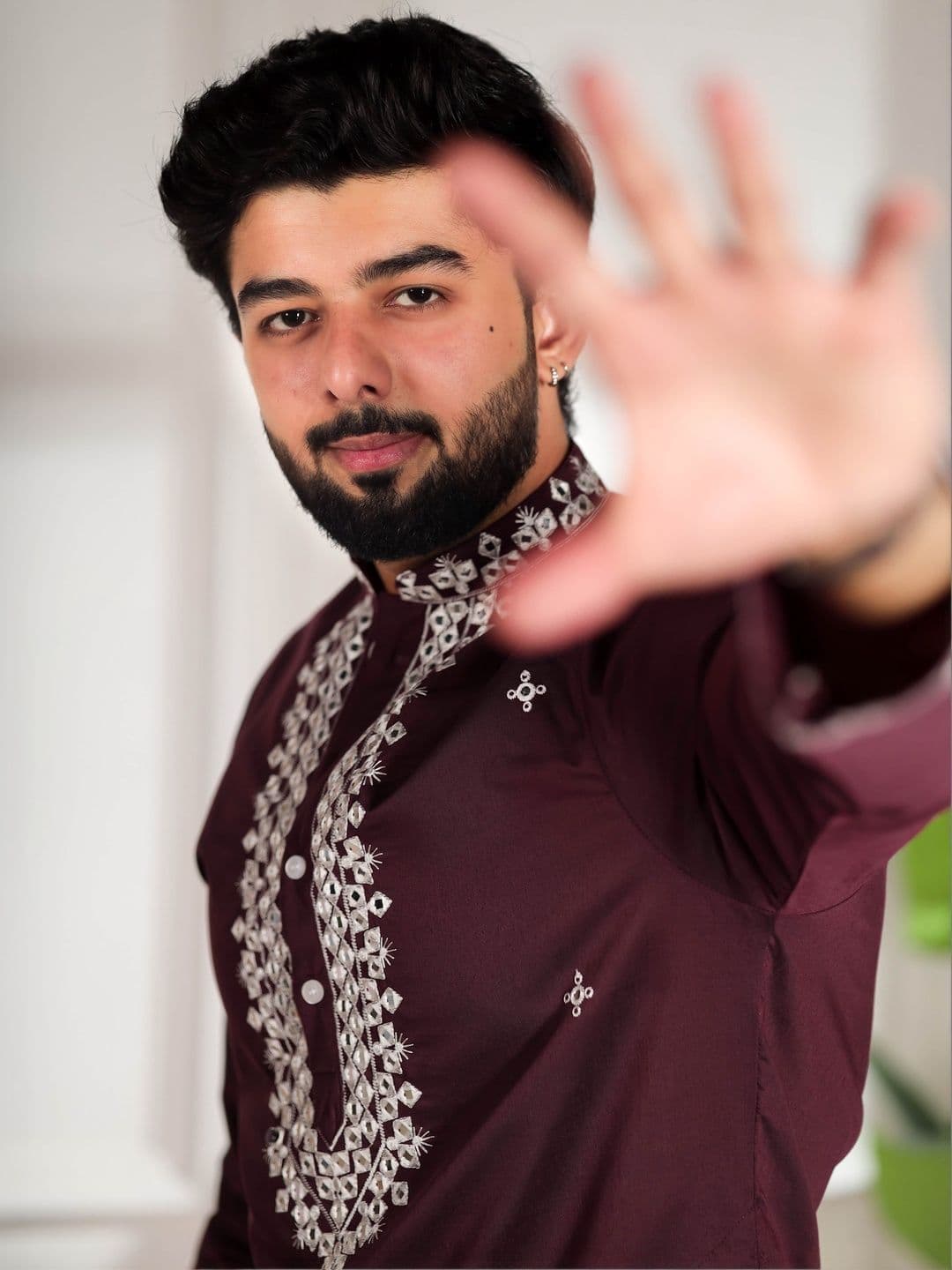 Koshin Men Ethnic Motifs Embroidered Mandarin Collar Cotton Straight Kurtas - view 1