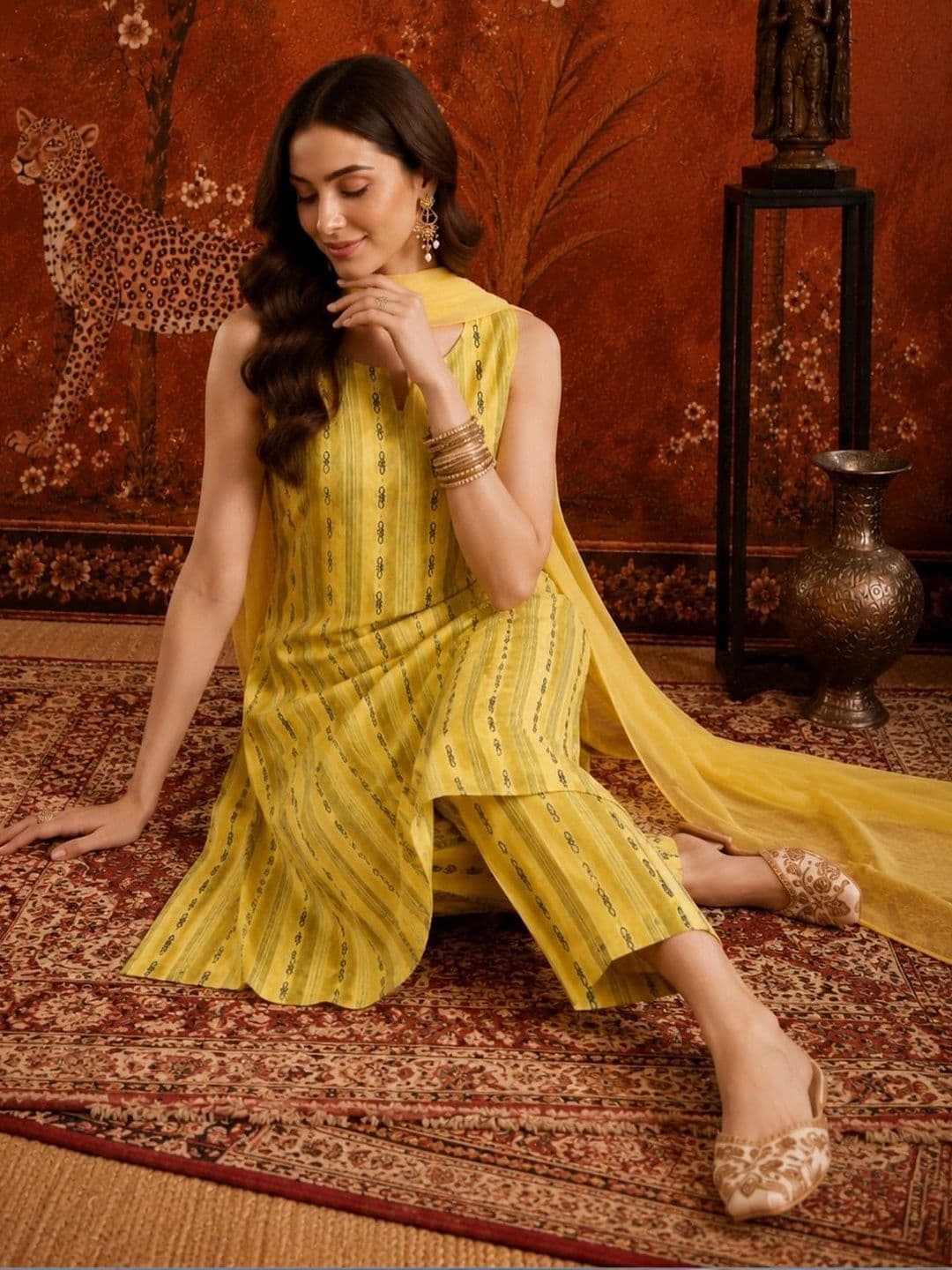 Sangria Women Printed Regular Pure Cotton Kurta with Trousers & With Dupatta - view 1