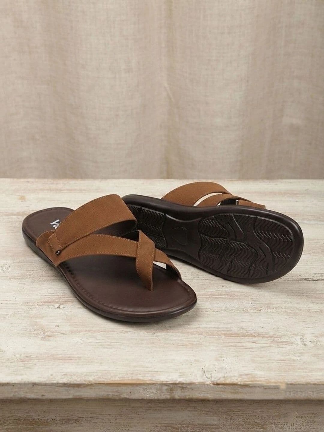 Viora Men Thong Flip-Flops - view 1