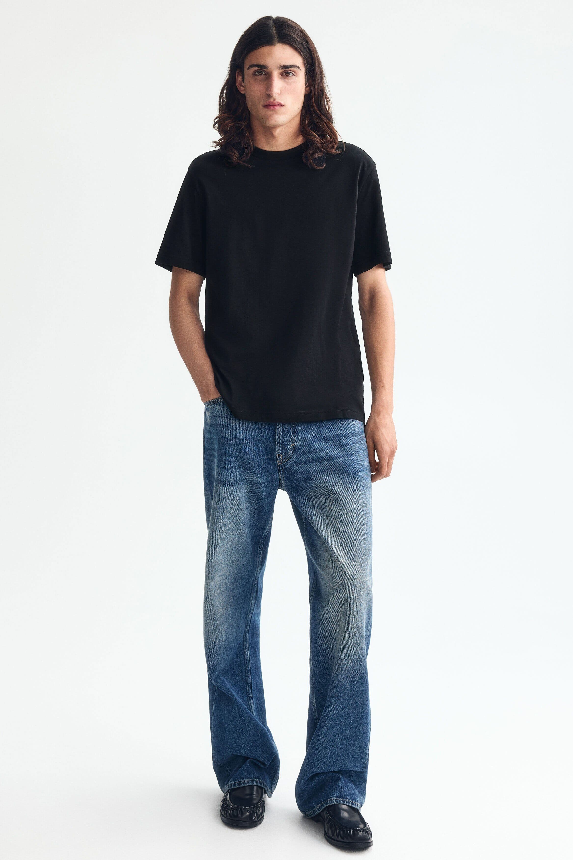 H&M HM Men Black Solid Cotton Pure Cotton T-shirt Regular Fit - view 1