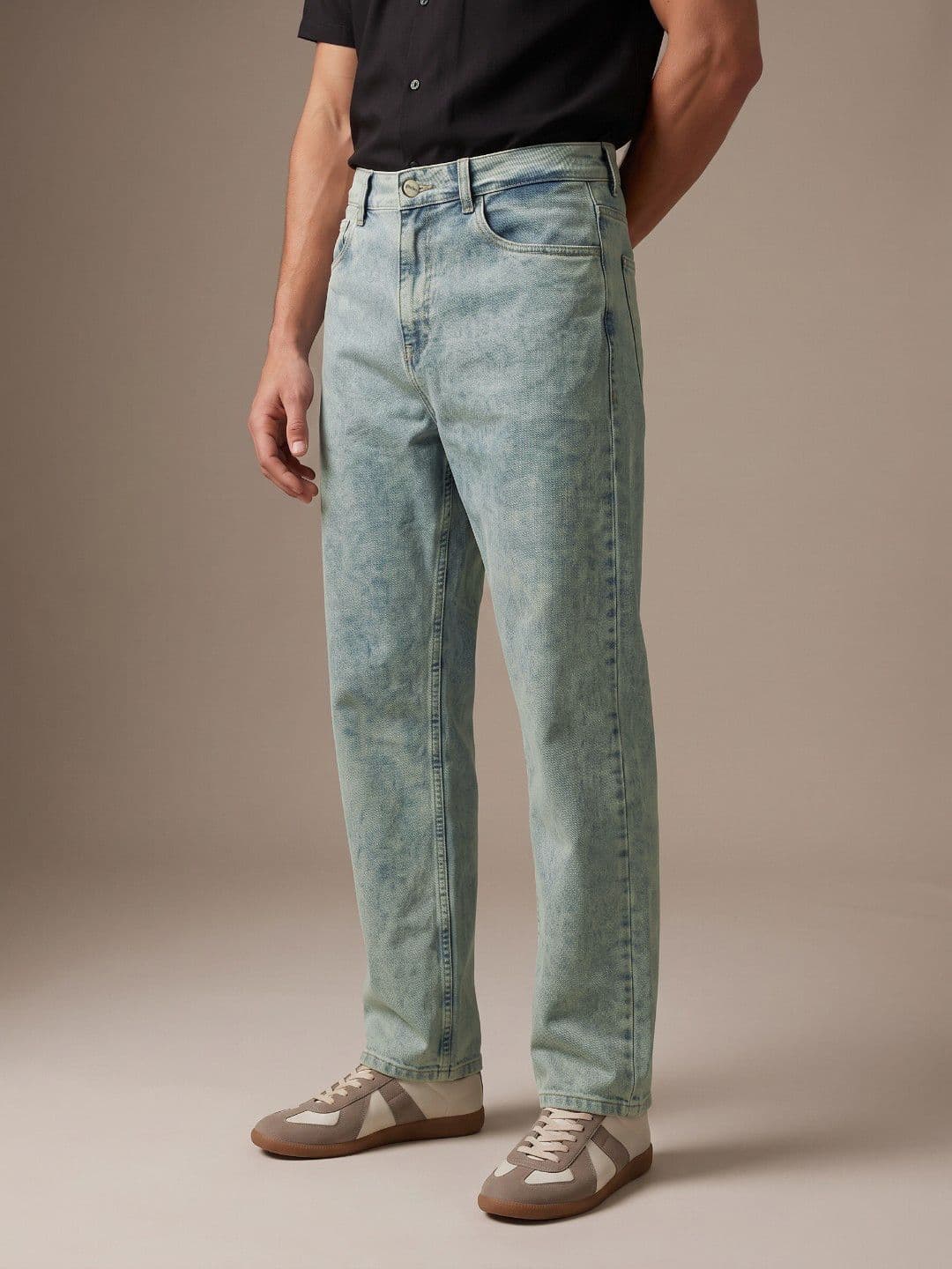 glitchez Men Baggy Fit Mid-Rise Light Fade Stretchable Jeans - view 1