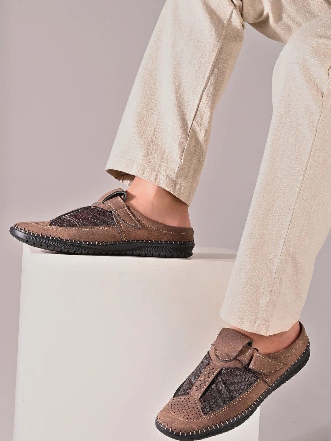 HERE&NOW Men Shoe-Style Sandals - view 1
