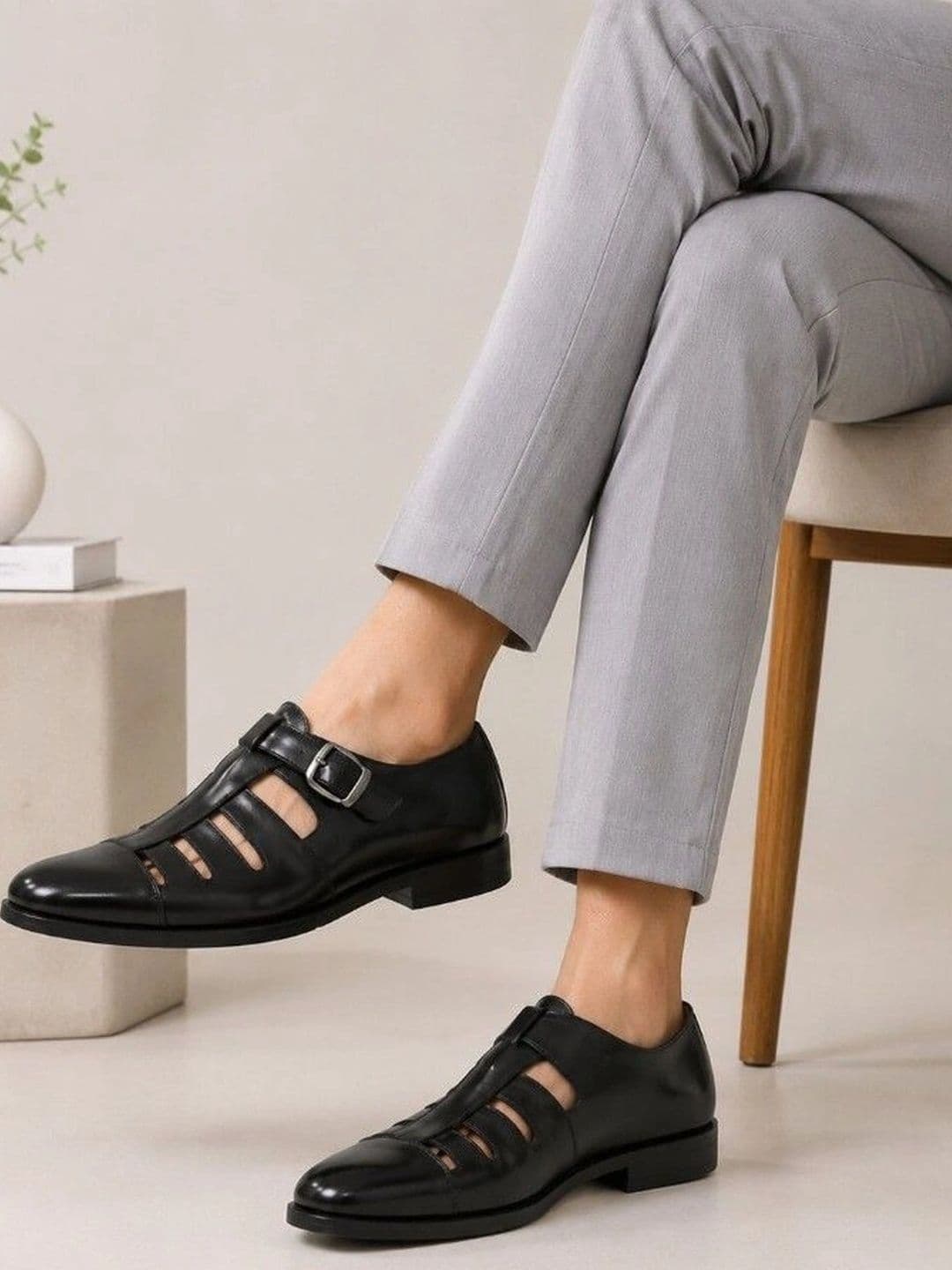 House of Pataudi Men Fisherman Sandals - view 1