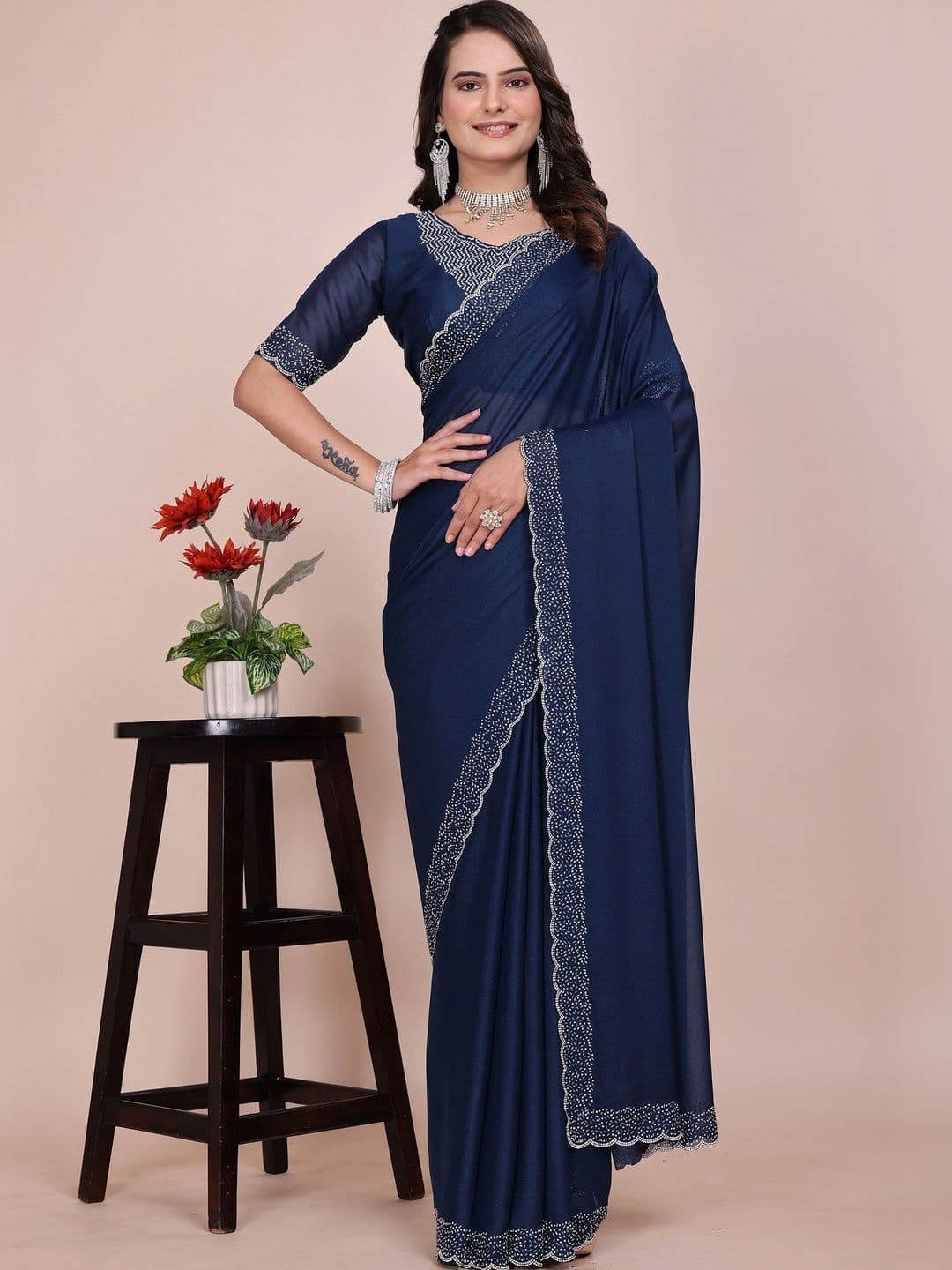 DIVASTRI Women Embellished Beads and Stones Poly Georgette Designer Saree - view 1