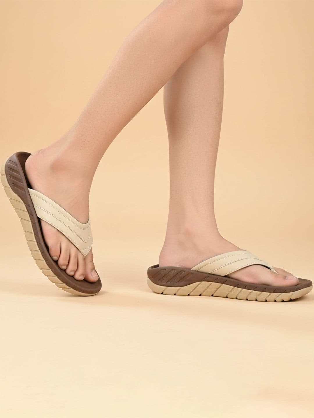 Big Fox Men Thong Flip-Flops - view 1